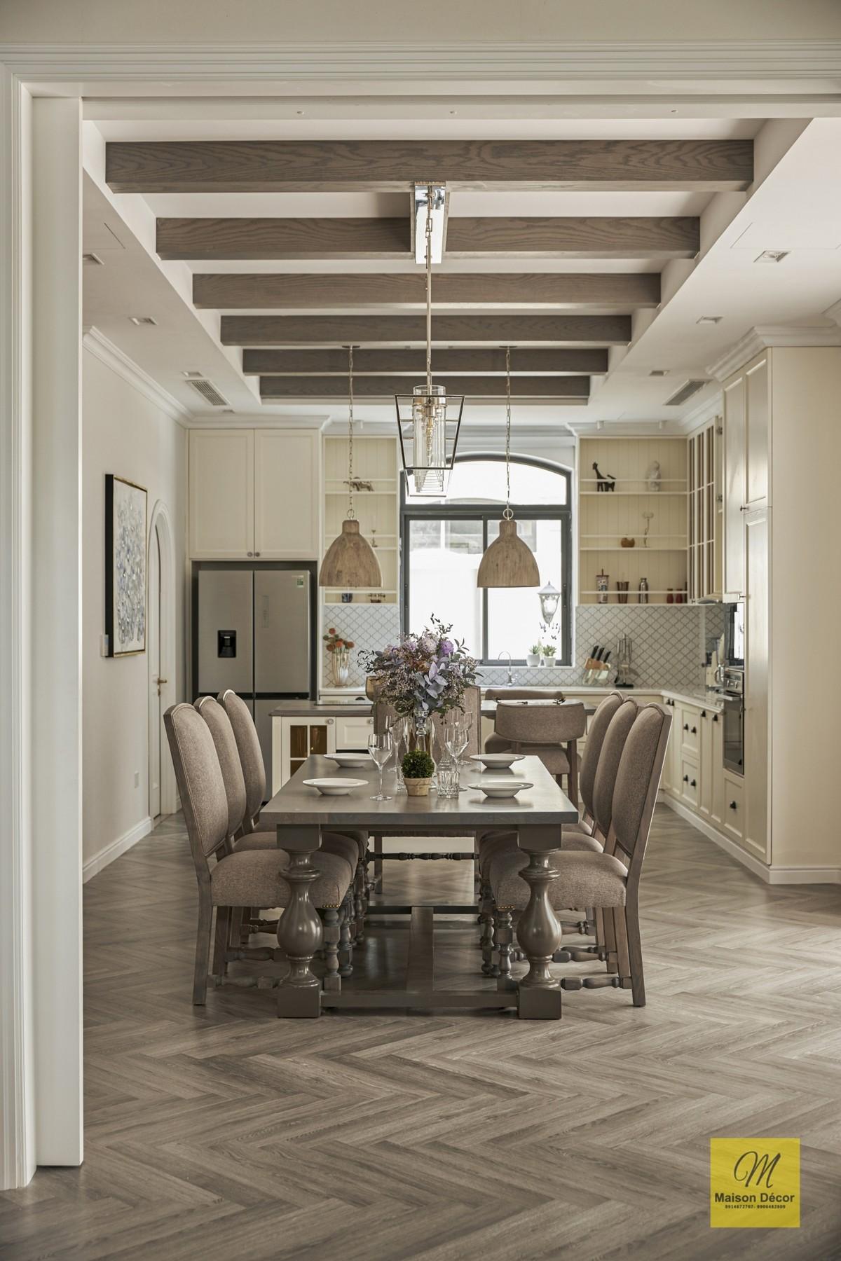 HOA HẬU HƯƠNG GIANG