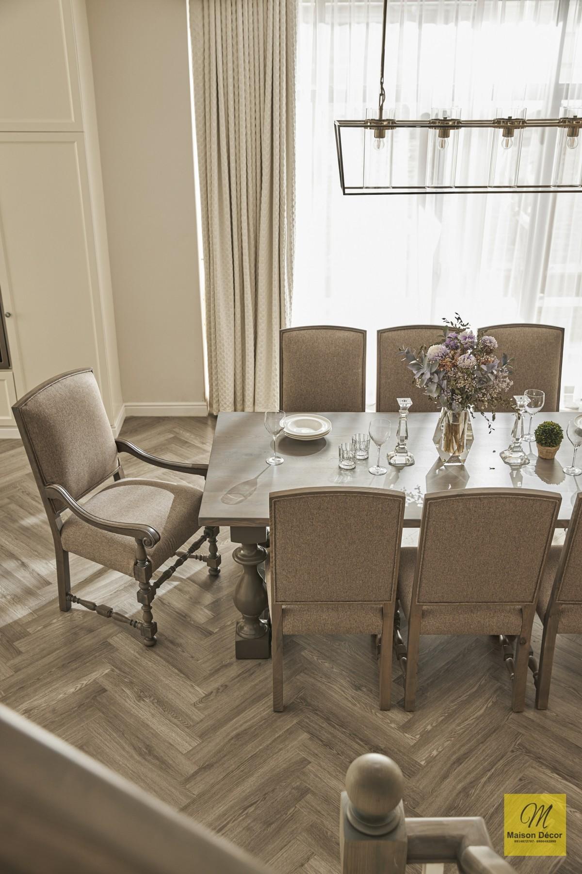 HOA HẬU HƯƠNG GIANG