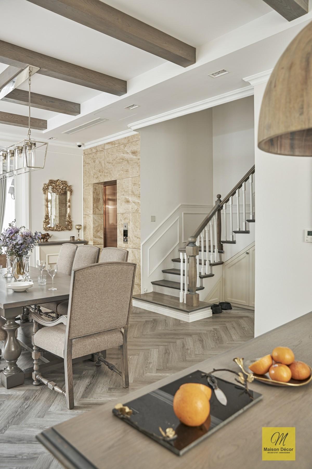 HOA HẬU HƯƠNG GIANG