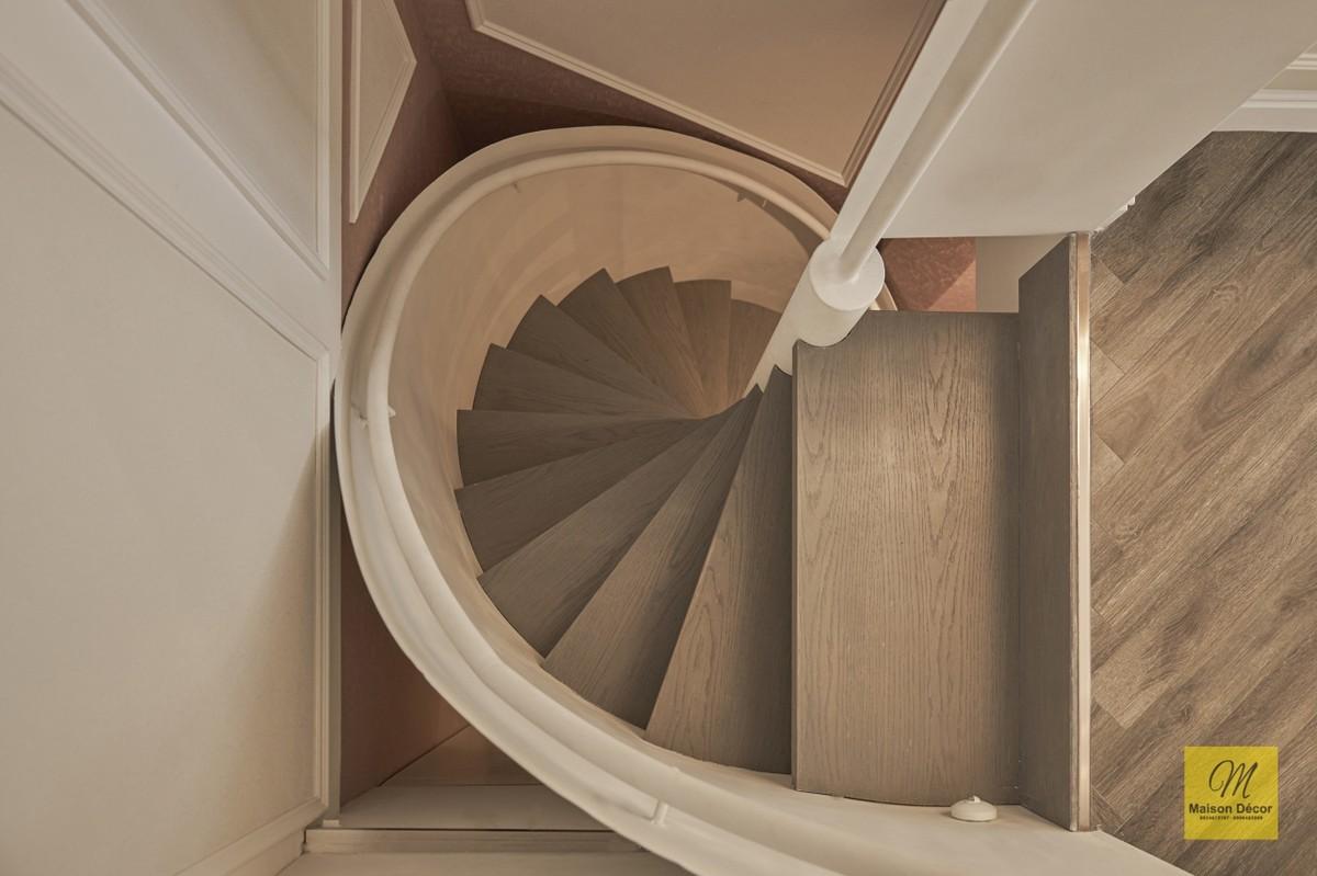 HOA HẬU HƯƠNG GIANG