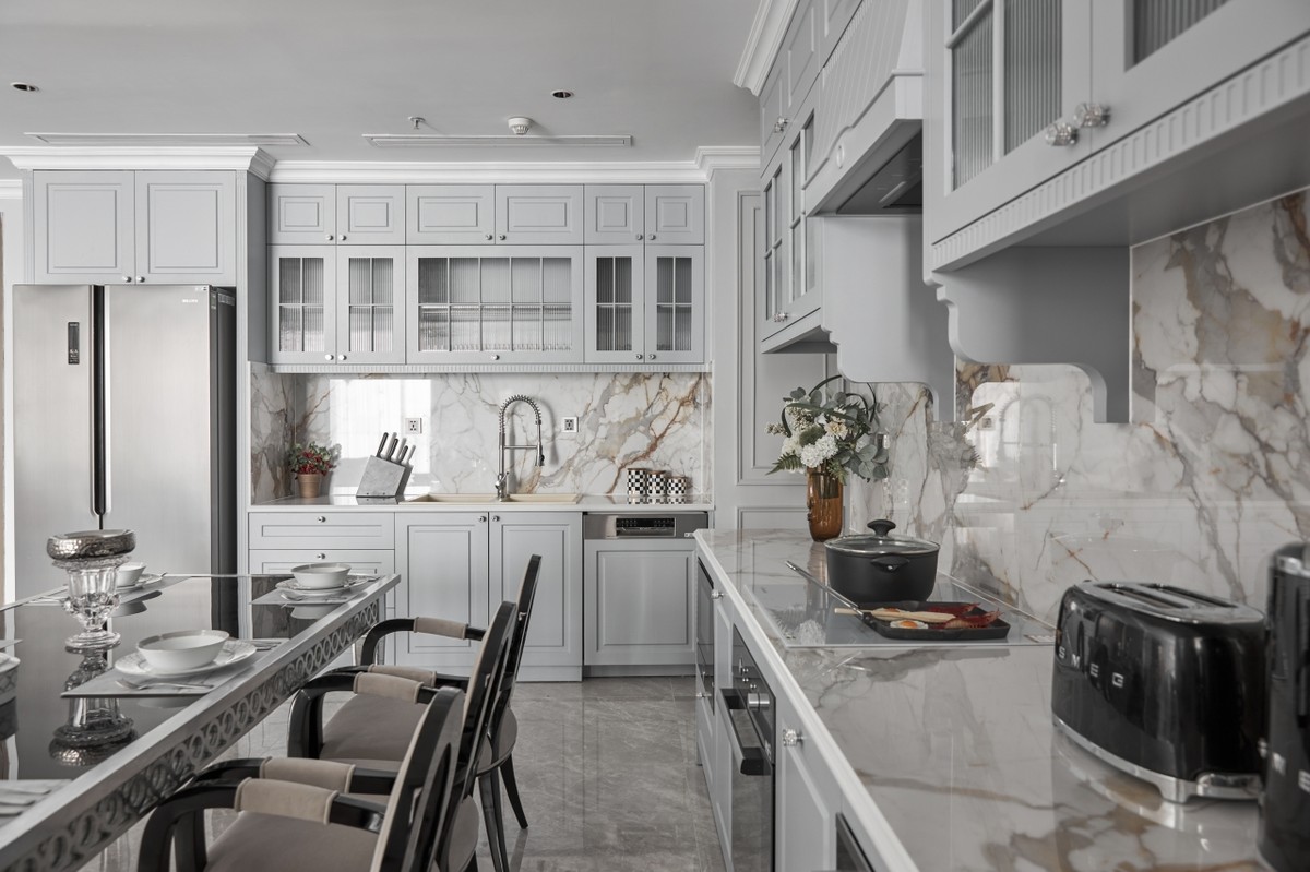 NHÀ MẪU MIDTOWN PHONG CÁCH BÁN CỔ ĐIỂN